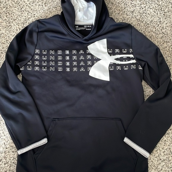 Boys Under Armour Black Hoodie - Picture 4 of 5